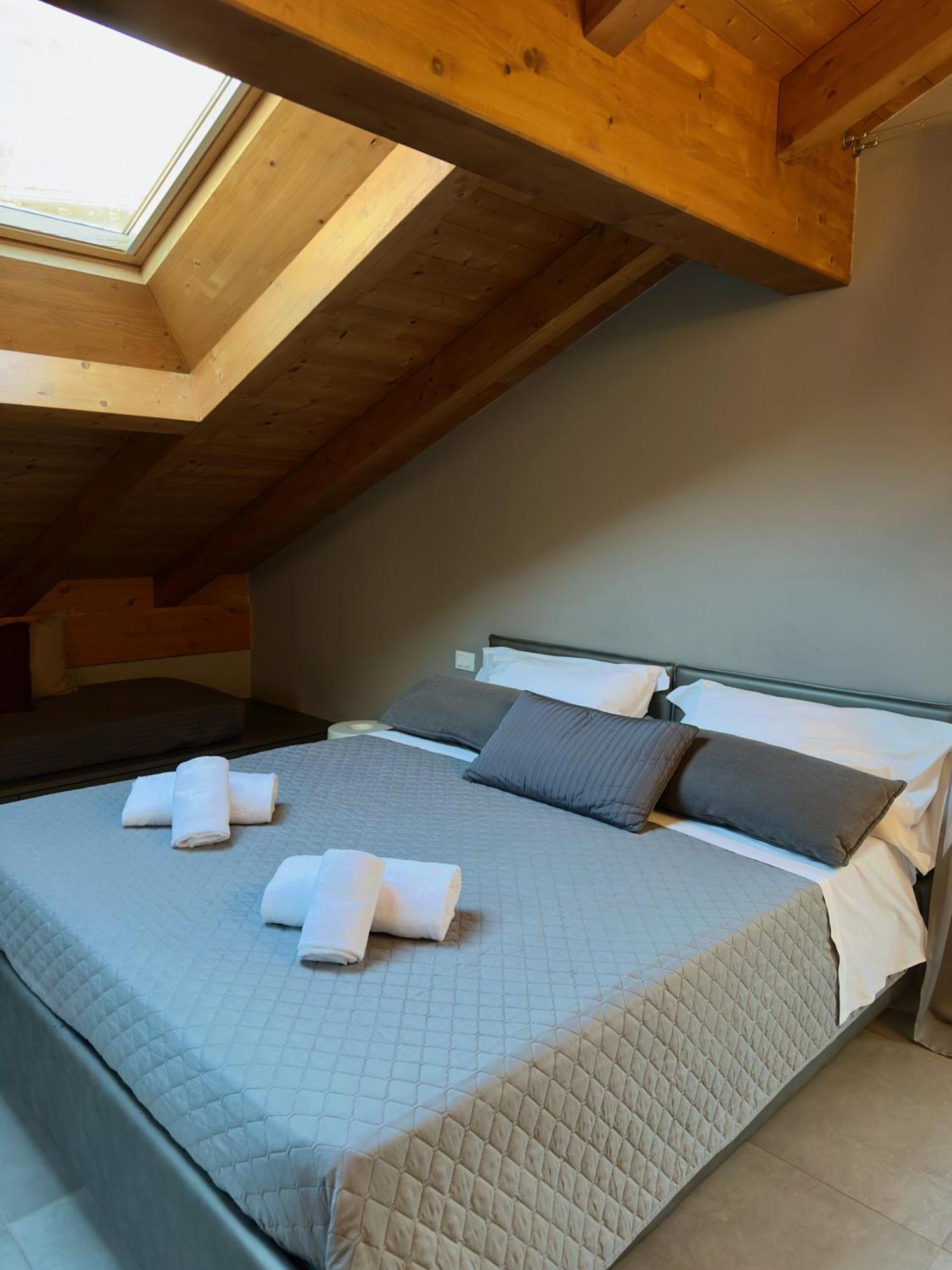 Residence Matilde Oliveto Lario ภายนอก รูปภาพ